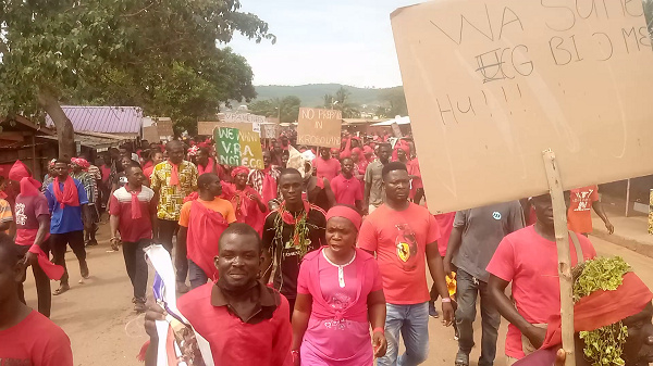 Residents in the YiloKrobo and Lower ManyaKrobo protesting against prepaid meters