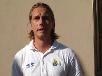 Medeama coach Tom Strand