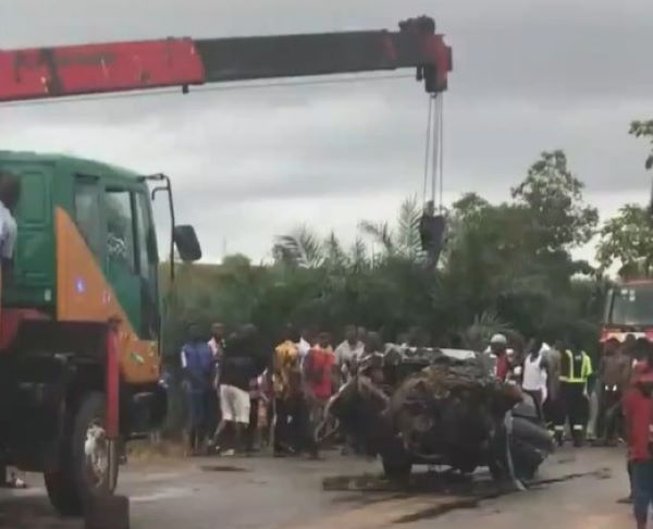 The collision left the taxi severely mangled, rendering it almost unrecognisable.