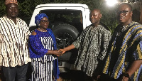 Alima Mahama handing over the keys to the vehicle to regional executives of the party