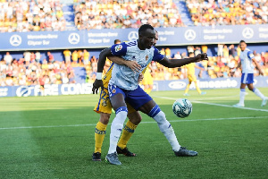 Rapahel Dwamena in action for Real Zaragoza against Alcorcon