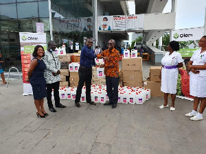 Kenneth Antwi presenting the medical supplies to Ridge Hospital