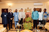 Alan Kyeremanten,Otumfuo and his entourage in the Menhyia Palace