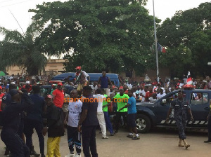 Some supporters of the NDC and NPP clash at Nima