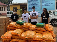 Founder of Limitless Foundation, Arnav Nambiar (middle)