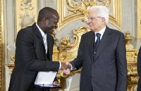 Emmanuel Kweinor Tetteh receiving his award from  President of Italy, Sergio Mattarella