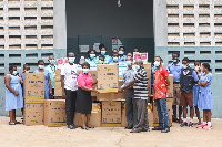 The donors and beneficiaries in a group photograph