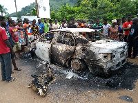 One of the robbers was burnt alive with the goat they stole in a car