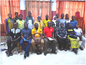 Participants of the workshop in a group shot