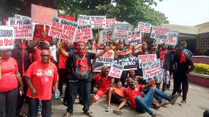 File photo: Some customers of the collapsed banks during a deomonstration