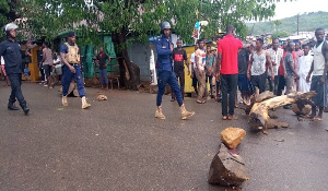 POLICE YOUTH FIGHT 1068x534