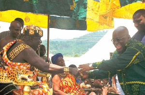 Okyenhene Osagyefuo Amoatia Ofori Panin  shaking hand with Nana Akufo-Addo