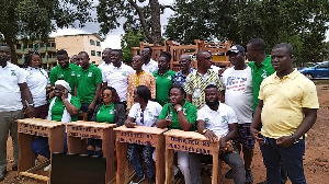 Old students of OKESS donated some desks to the school