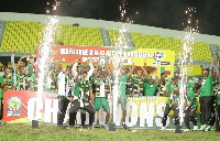 The Nigeria team lifting the trophy