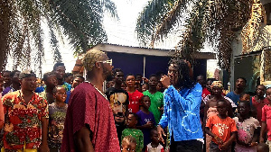 Beniton and Stonebwoy on set for 'Struggles'