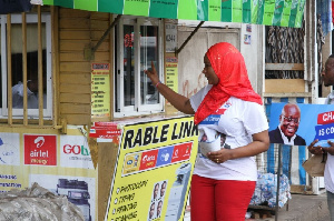 Samira Bawumia preaching NPP on the street