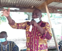 Dr Bertrand Agilinko addressing staff at the durbar