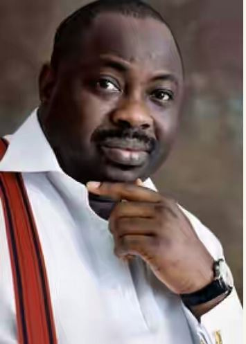 Chief Dele Momodu