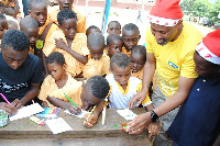 Staff of MTN Foundation leads children to exhibit their creativity