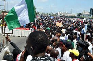 EndSARS protesters at Lekki toll gate