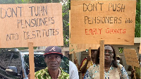 Pensioners protest against debt exchange programme at the Ministry of Finance