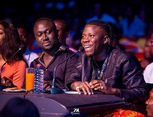 Stonebwoy [R] was a guest judge on MTN Hitmaker season 8