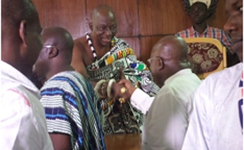 Pimapim Yaw Kabrese in hand shake with Nana Ado