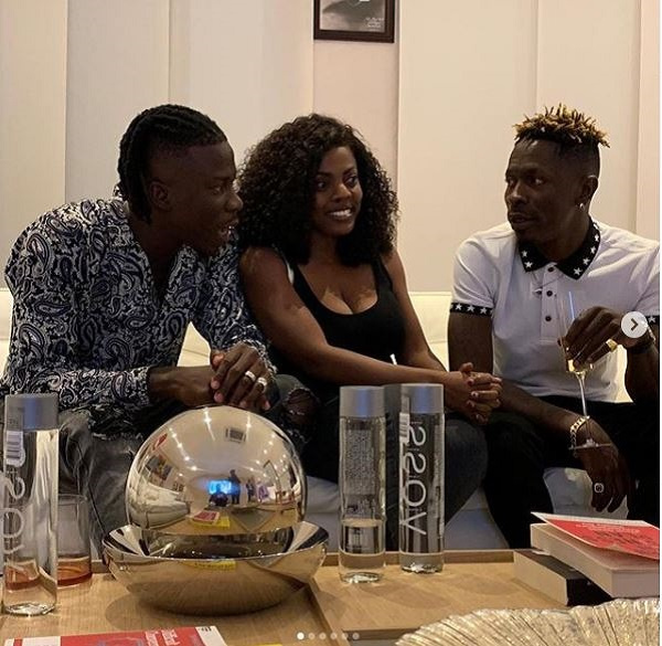 Nana Aba Anamoah sandwiched between Stonebwoy and Shatta Wale