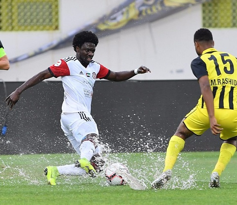 Ghanaian forward, Ernest Asante in action