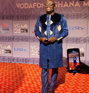 Bola Ray VGMA20.jpeg