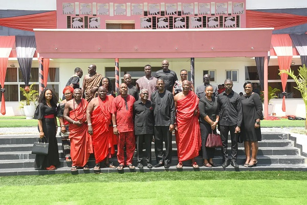 SEC delegation in a group picture with elders and leaders of the GA State