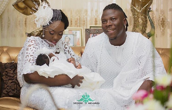 Stonebwoy and family