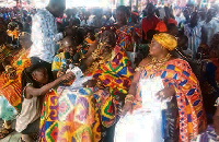 Osabarima Kwesi Atta II addressing the people