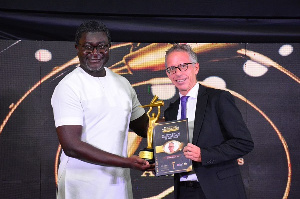 Dario Bianchi, Chief Digital Officer Of MTN Receiving Telecom Digital Business Leader Of The Year Aw