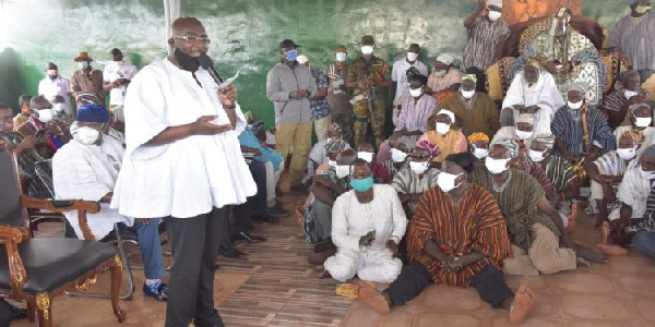 Vice President, Dr Mahamudu Bawumia speaking to some chiefs in the north