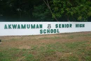 Old Students of Akwamuman SHS have kicked against the use of the school as an isolation centre