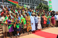 The president with the award winners