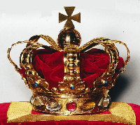 Photo of the Royal Crown of Olu of Warri