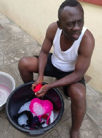 Akrobeto washing the panties