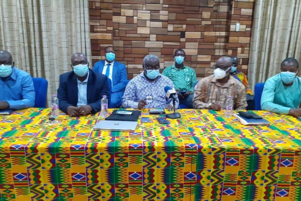 Mark Dankyira Korankye, TEWU General Secretary addresses a press conference