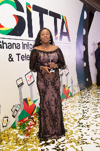 CEO of Vodafone Ghana, Patricia Obo-Nai received the SSI STEM Leadership Award