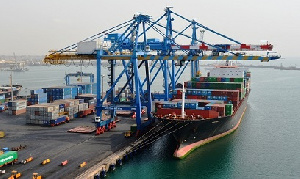 DP World is looking for new investment