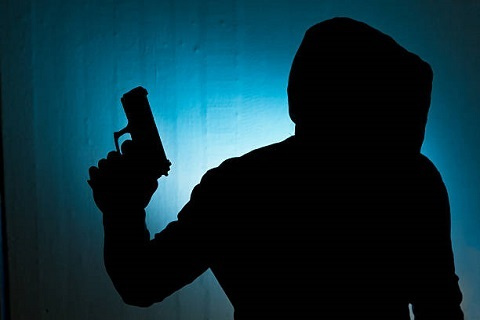 The armed robbers bolted with money before the arrival of the police