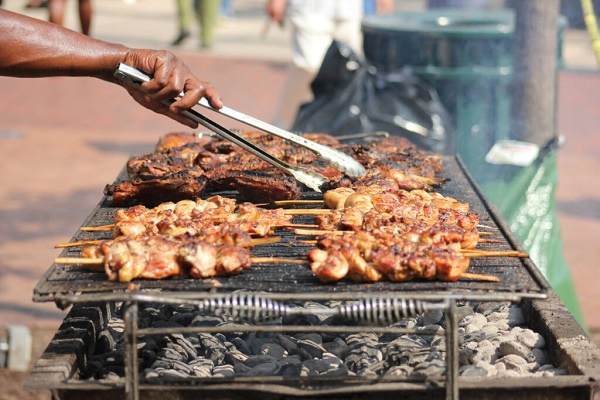 The COVID-19 pandemic has however cast its bitterness on the street food business