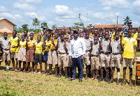 John Obiri Yeboah with the students