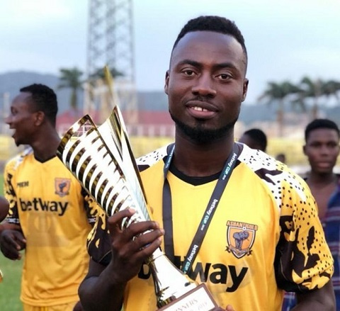 Ashgold defender Eric Donkor