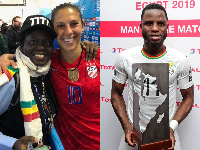 Tripple A posses with a US female player during the World Cup