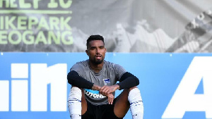 KP Boateng Sittig