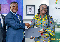 Head of Brand & Marketing at Stanbic, Mawuko Afadzinu and VC of KNUST, Prof.  Rita Akosua