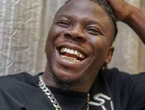 Stonebwoy Gold Grills